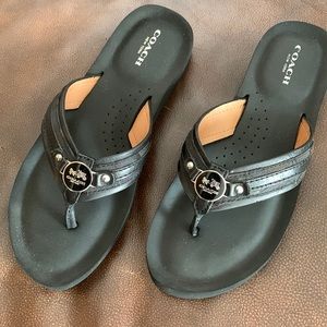 Coach Jasmine flat sandal